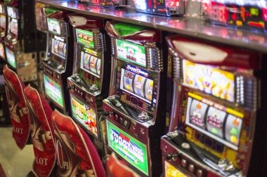 Crazy Time bonus round on mpo700 slot mobile screen